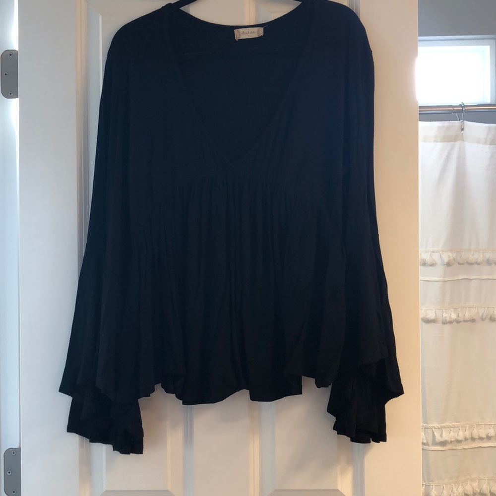 Altar’d State Bell Sleeve blouse